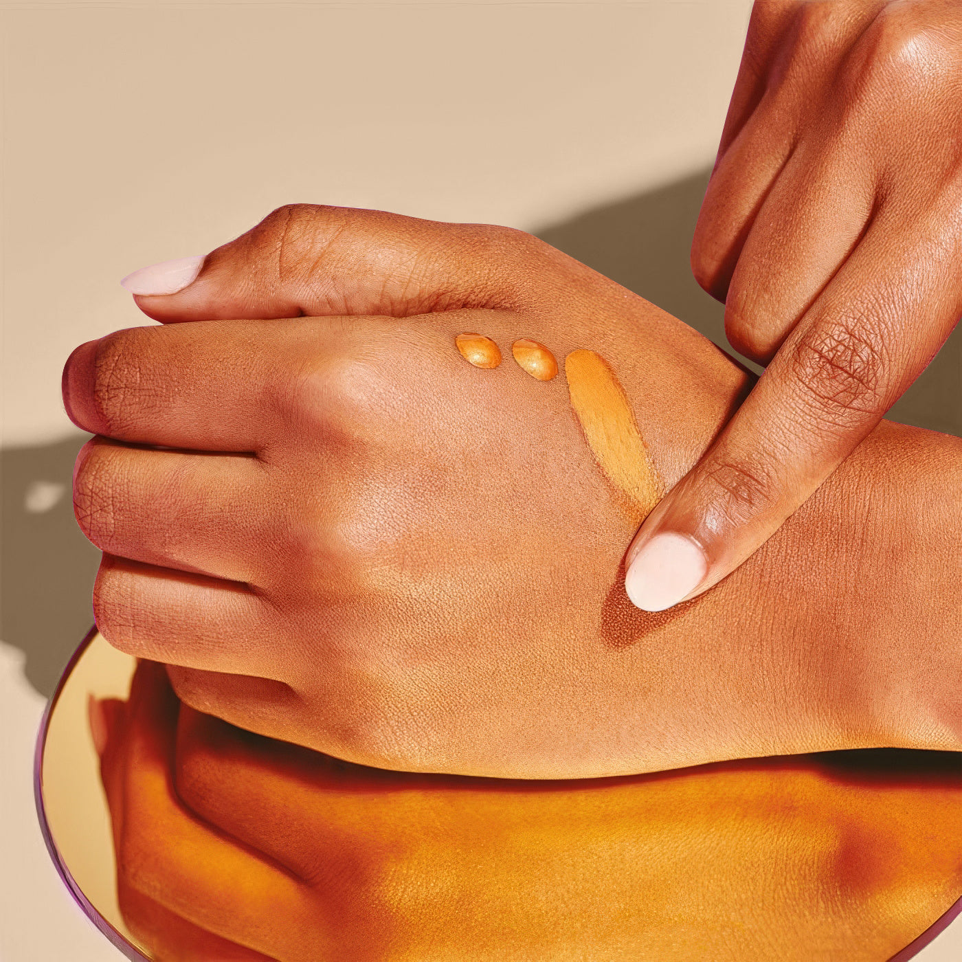 Lightweight Silky Body Shimmer Oil